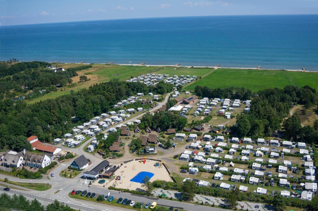 Svalereden Strand Camping Cottages Saeby  Exterior photo